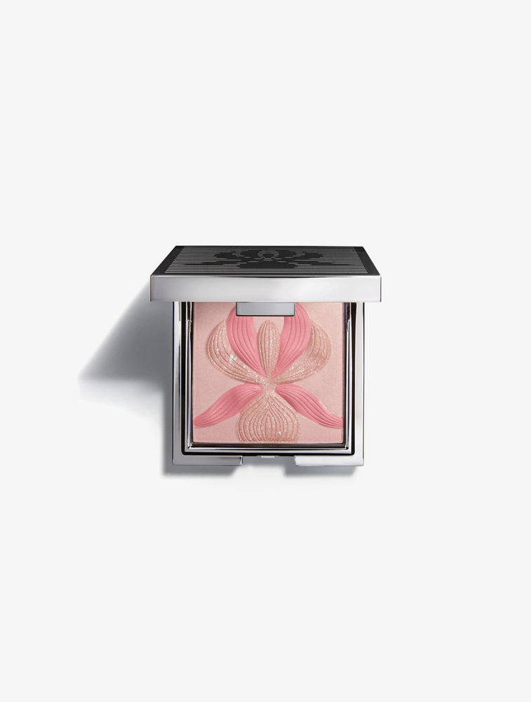 L'Orchidee Highlighter Blush With White Lily