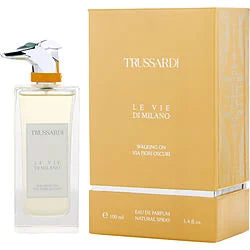 TRUSSARDI LE VIE DI MILANO WALIKING ON VIA FIORI OSCURI